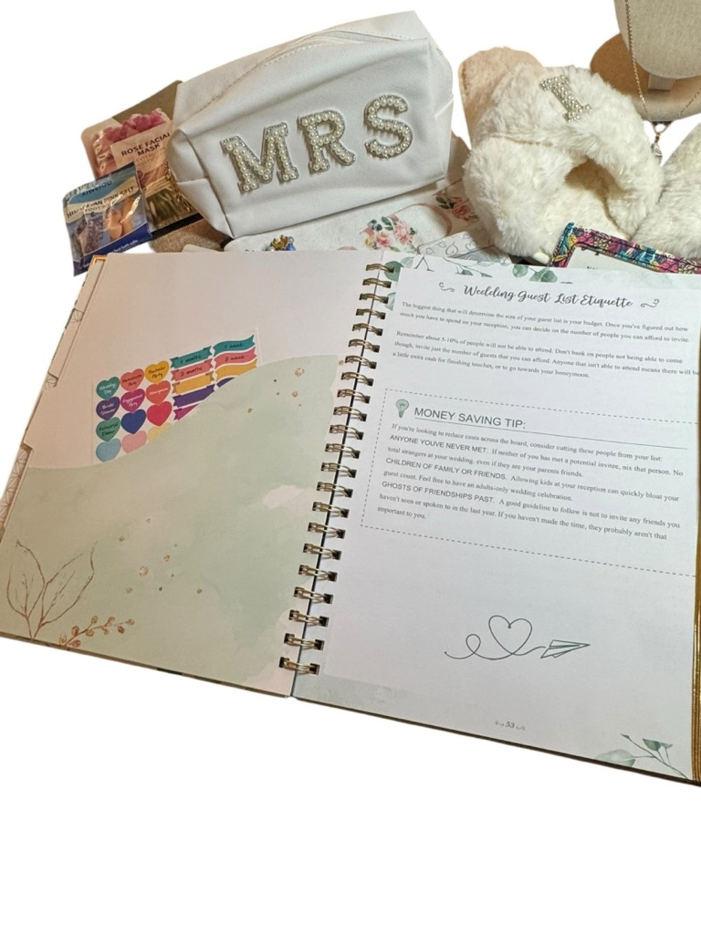 Bridal‎ Gift Set - White & Gold "BRIDE" Pouch + "MRS" & "I DO" Accessories - Picture 7 of 16